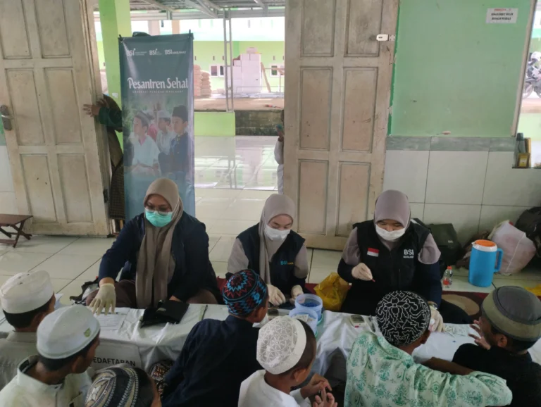 BSI Maslahat Jalankan Program Pesantren Sehat 2024 di Pesantren Raudhatun Nasyi’in, Banjarbaru, Kalimantan Selatan