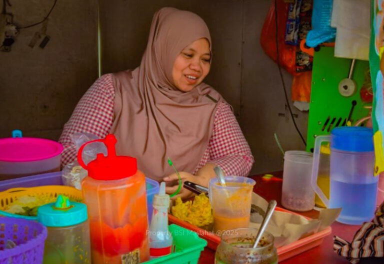 Bangkit dari Keterpurukan, Kisah Inspirasi Penerima Manfaat Program Ibu Tangguh BSI Maslahat