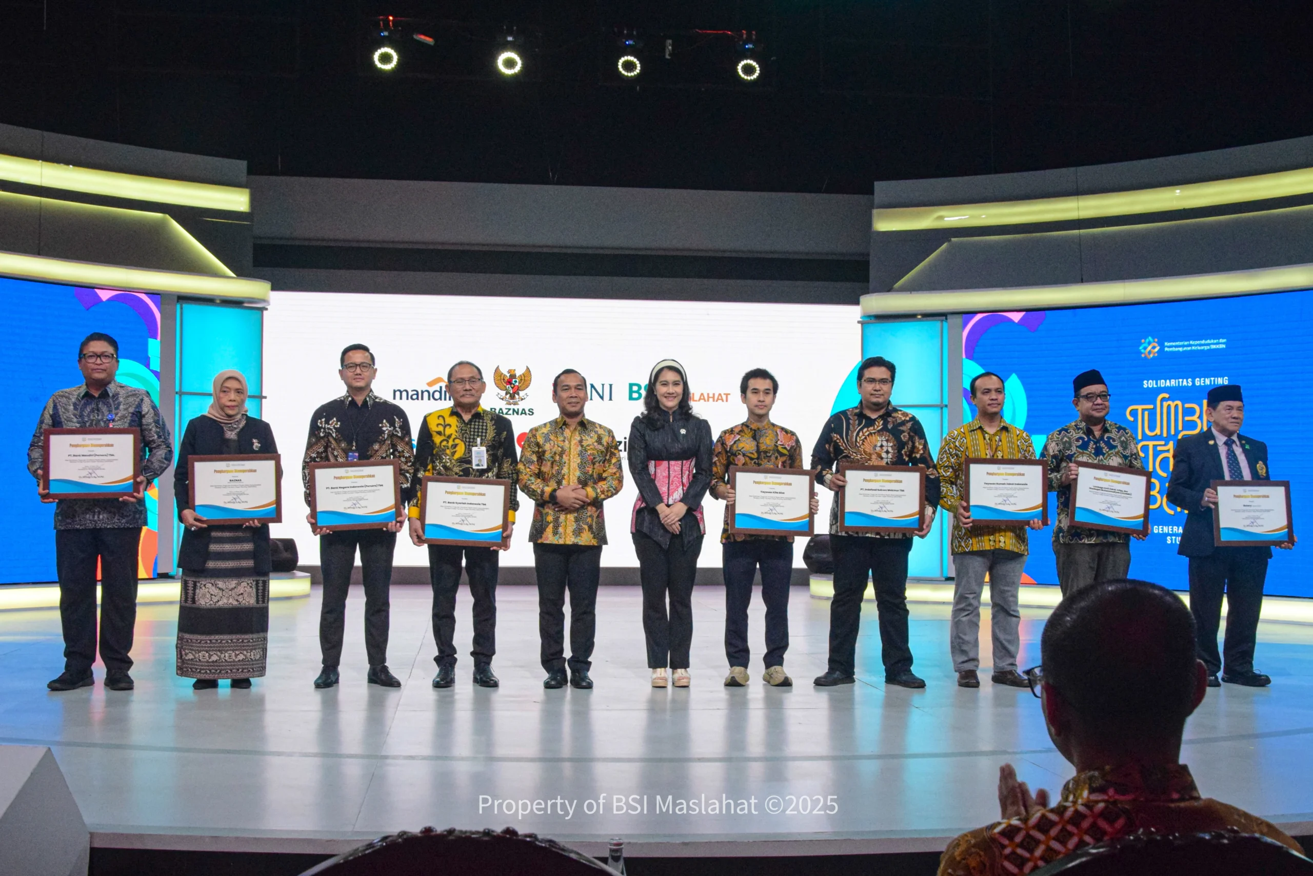 BSI Maslahat Raih Penghargaan Mitra Penggerak Program GENTING dari BKKBN