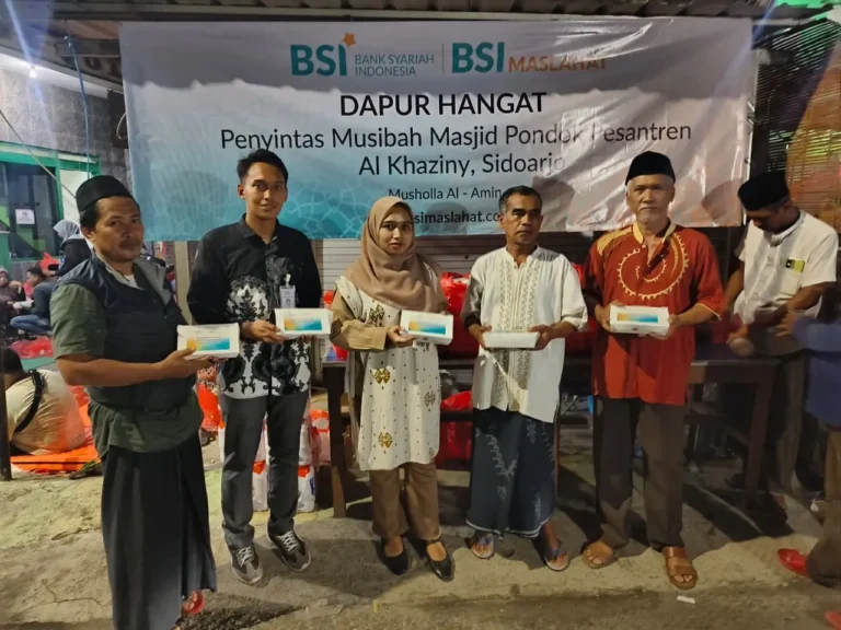BSI Maslahat Salurkan Bantuan Kemanusiaan untuk Ponpes Al Khoziny dan Keluarga Terdampak 