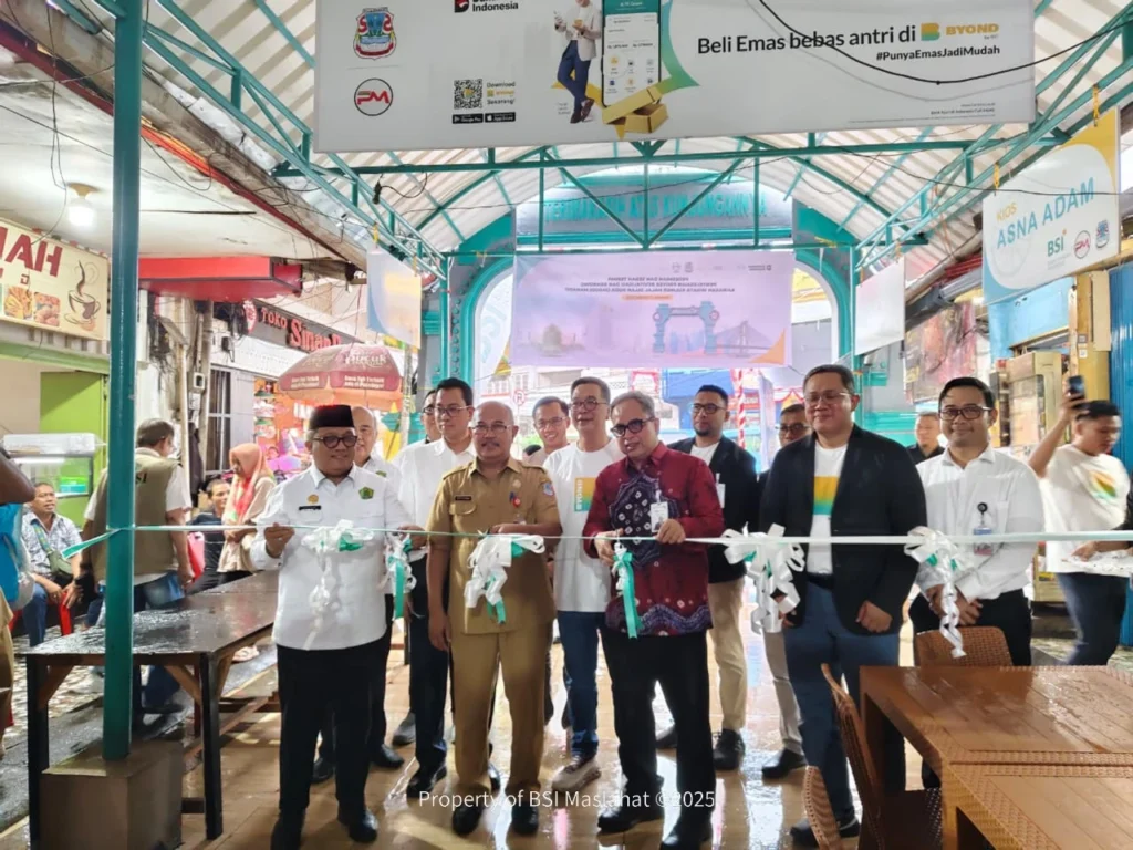 BSI Maslahat dan BSI Revitalisasi Kawasan Kuliner Jalan Roda Manado untuk Dorong Ekonomi Masyarakat Daerah