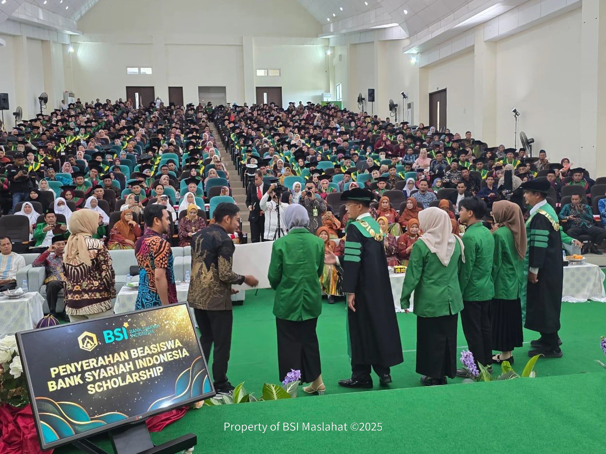 BSI Maslahat dan BSI Wujudkan Pemerataan Pendidikan Melalui Beasiswa Pendidikan Bagi Mahasiswa Dhuafa UIN Palopo