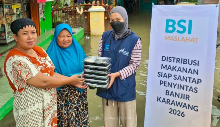 BSI Maslahat Respon Cepat Tangani Banjir di Karawang dan Rawa Buaya