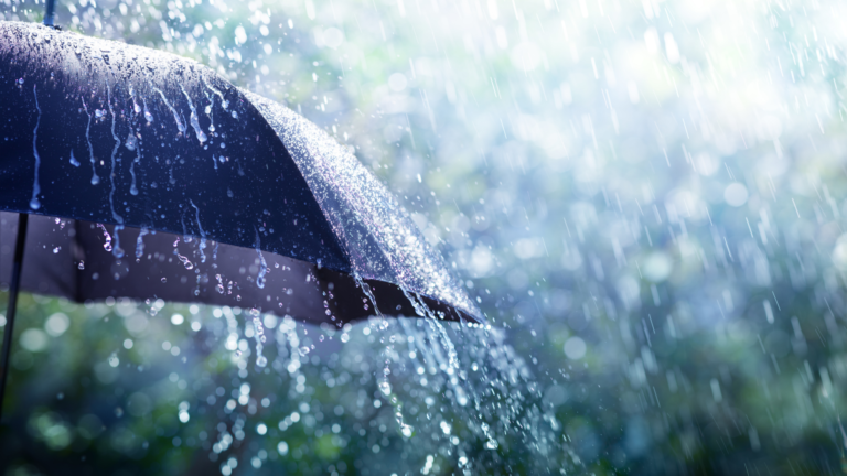 Makna, Bacaan, dan Keutamaan Doa Saat Hujan  Menurut Islam
