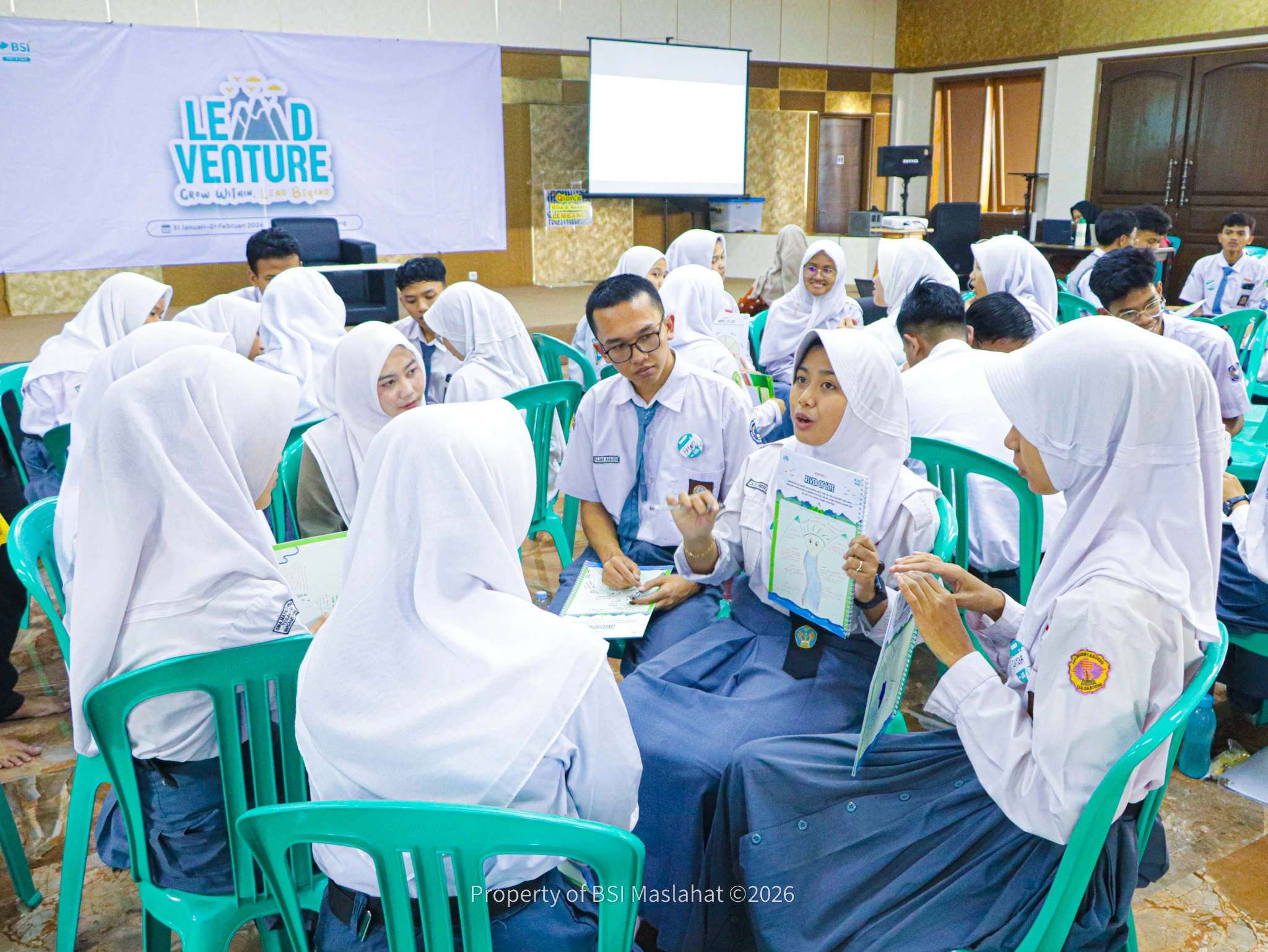 BSI Maslahat Gelar Leadventure Bootcamp di Bandung, Siapkan Pemimpin Muda Berkarakter Unggul