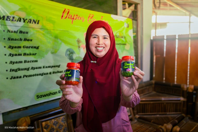 Dari Pesanan Tetangga hingga Ribuan Paket: Transformasi Usaha Dapur Ima Bersama BSI Maslahat
