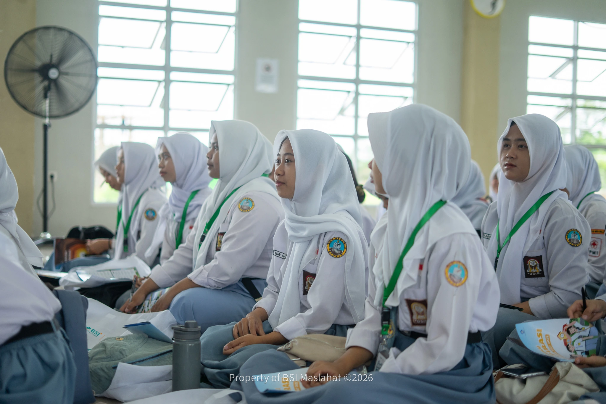 BSI Maslahat melalui BSI Inspiring Day Menyalakan Asa Siswa 3T di Sambas