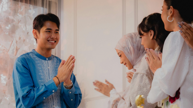 Merajut Silaturahmi Meraih Panjang Umur di Hari Raya