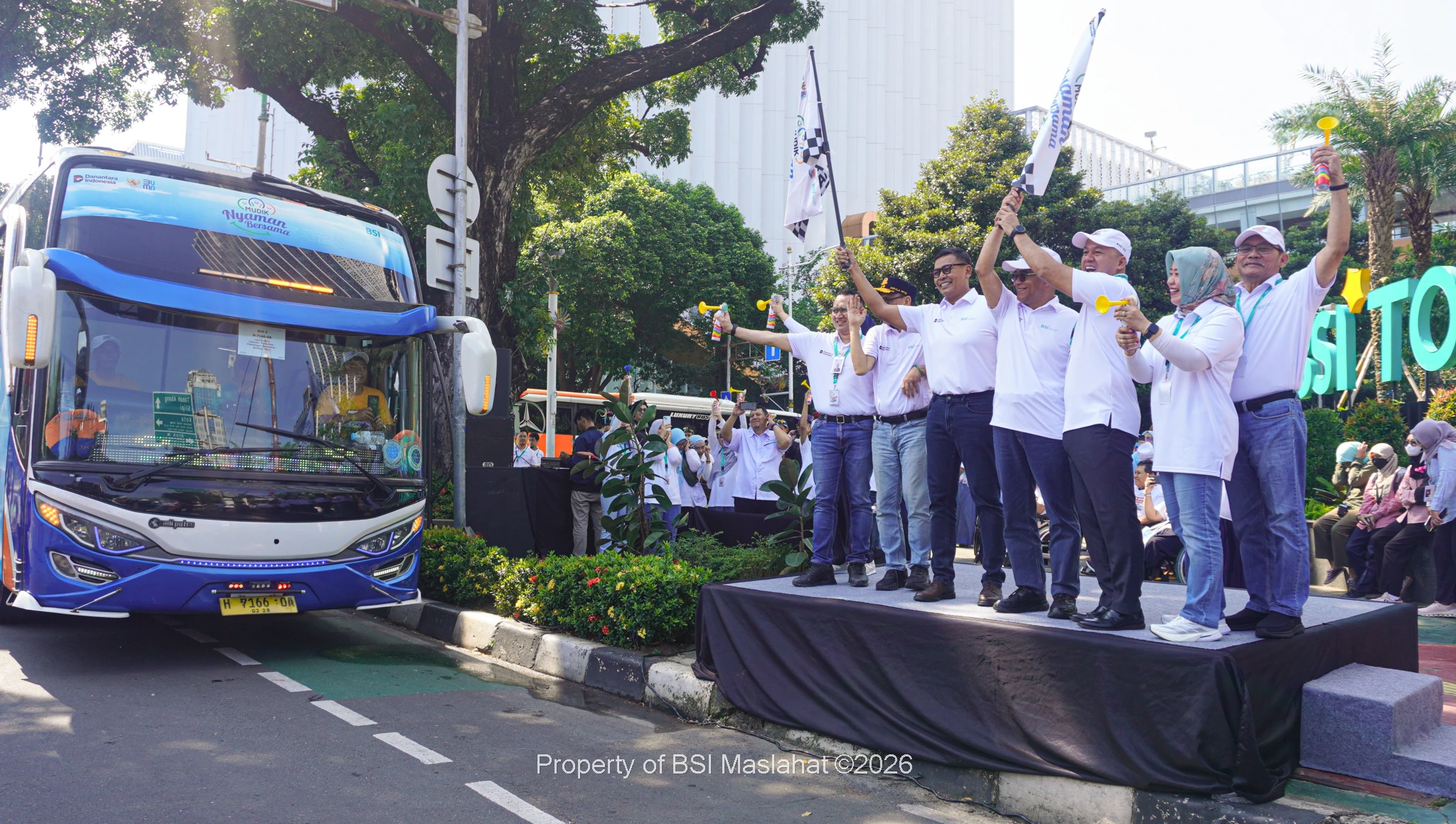 BSI Maslahat Dukung Mudik Aman Berbagi Harapan, 2.261 Pemudik Diberangkatkan Termasuk 385 Difabel 