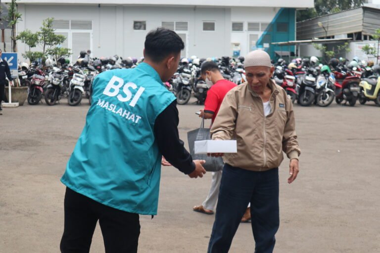 Rompi BSI Maslahat Tanda Kebahagiaan untuk Masyarakat