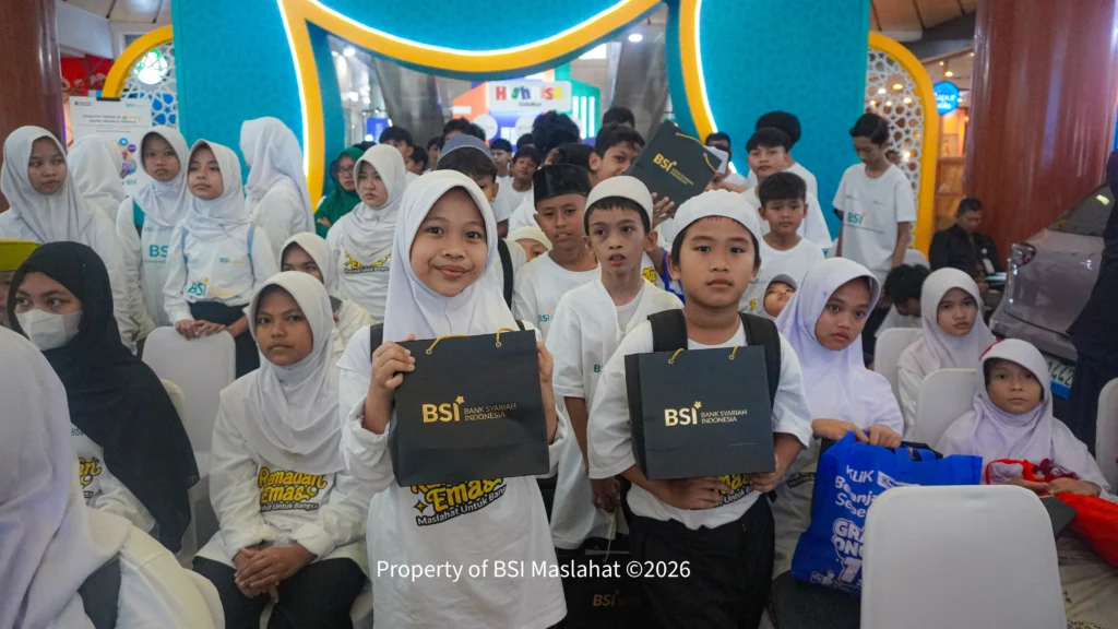 BSI Maslahat Tebar 2.400 Paket Buka Puasa dan Santunan Yatim di BSI Ramadan Fest Bintaro Xchange Mall