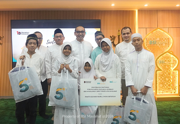 Merajut Kebersamaan di Ramadan, BSI Maslahat dan BSI Hadirkan Senyum 50 Yatim Dhuafa