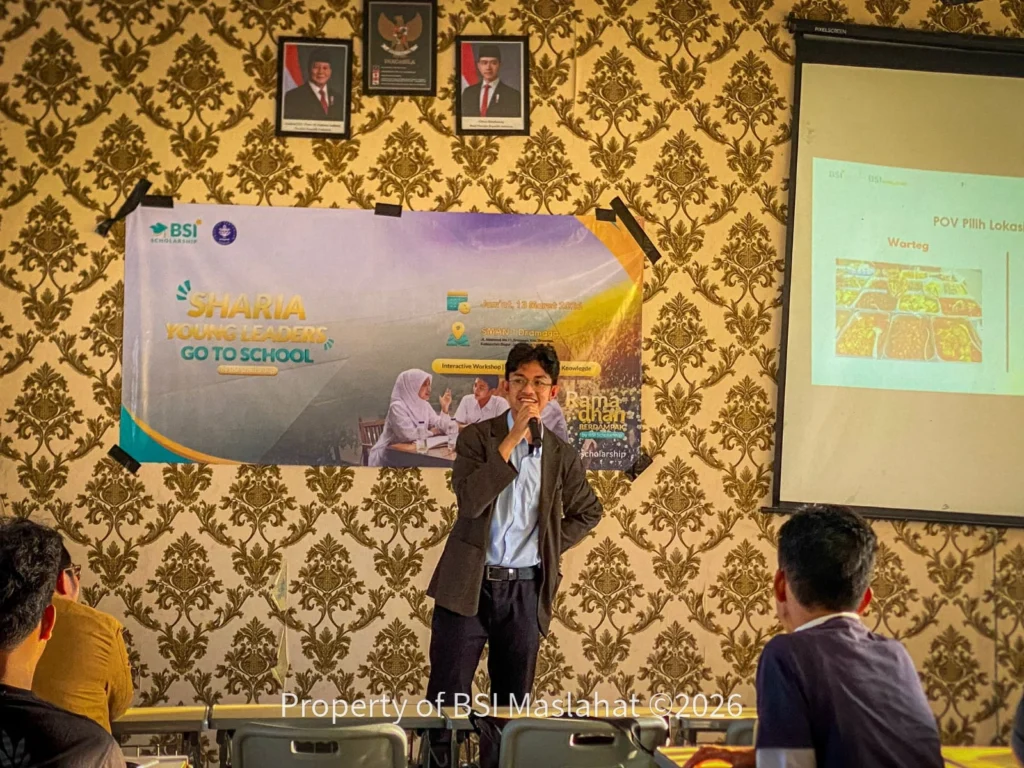 Awardee BSI Scholarship IPB Ajak Pelajar SMAN 1 Dramaga Mengenal Ekonomi Syariah Lebih Dekat