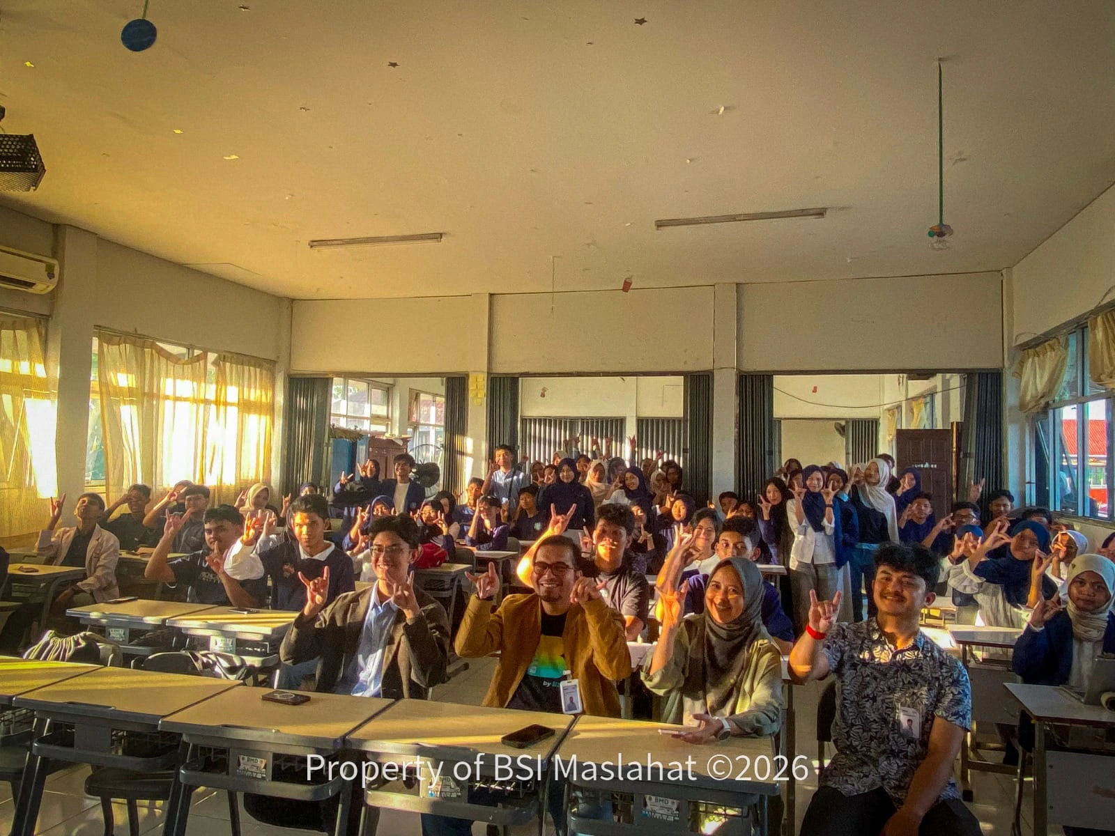 Awardee BSI Scholarship IPB Ajak Pelajar SMAN 1 Dramaga Mengenal Ekonomi Syariah Lebih Dekat