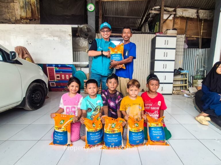 BSI Maslahat Salurkan 35 Ton Zakat Fitrah, Perkuat Dampak Sosial bagi Masyarakat Prasejahtera