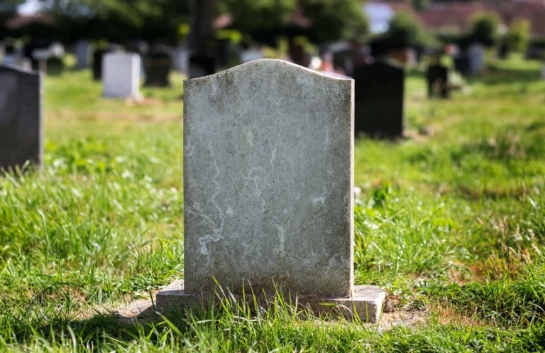 Mengapa Orang yang Telah Meninggal Ingin Kembali Hidup untuk Bersedekah?