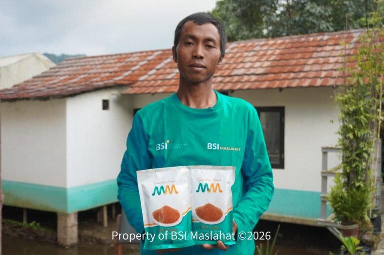 BSI Maslahat Kembangkan Klaster UMKM Gula Aren di Cianjur untuk Tingkatkan Produktivitas Petani