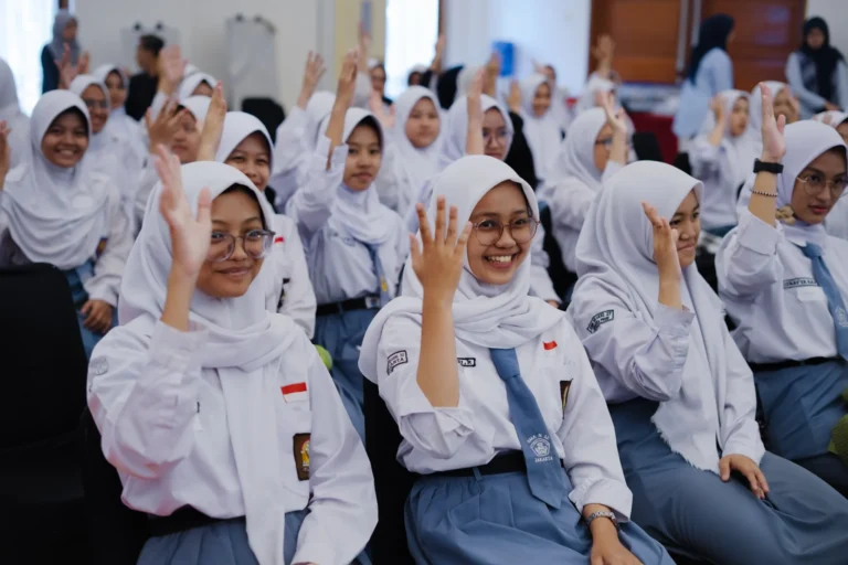 BSI Maslahat Peringati Hari Pendidikan Nasional 2026 dengan Memperkuat Akses Beasiswa untuk Generasi Emas Indonesia 
