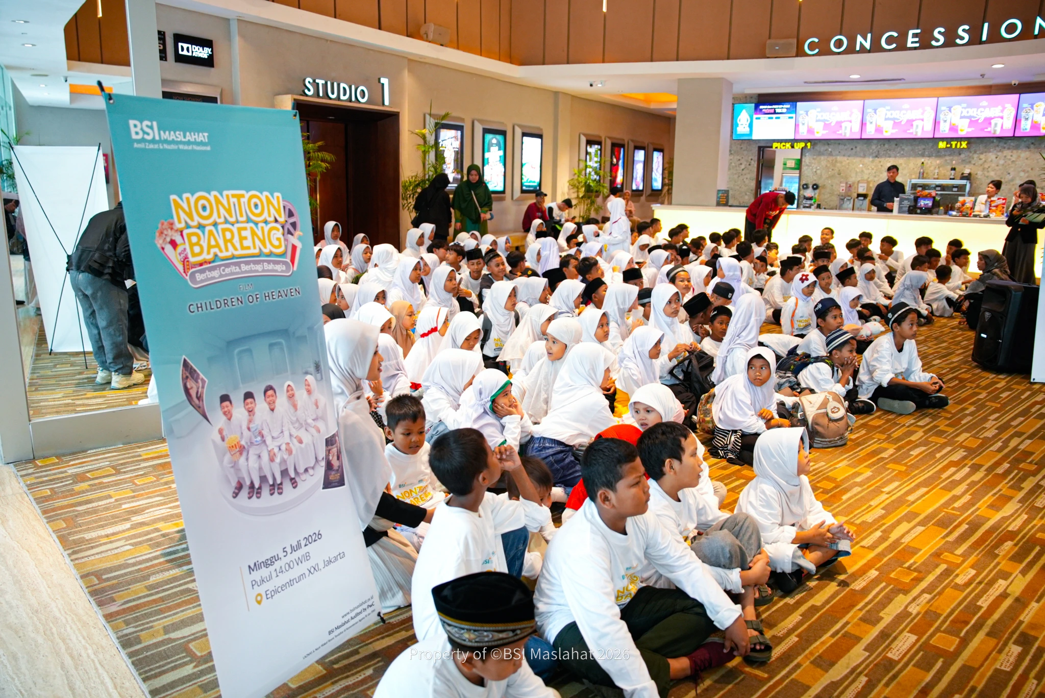 BSI Maslahat Hadirkan Kebahagiaan Muharram untuk 200 Anak Yatim melalui Nonton Bareng Film Children of Heaven