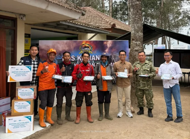 BSI Maslahat dan BSI Salurkan Bantuan Logistik bagi Petugas dan Relawan Karhutla Arjuno–Welirang